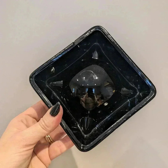 Vintage black ashtray - Picture 6 of 7